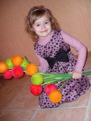 Маленькая Валерия с шарами.....jpg